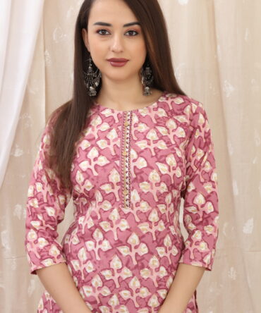 Pink Women Cotton Fabric Straight Kurti With Pant