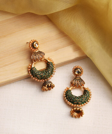 Green & Gold-Toned Dome Shaped Jhumka Earrings
