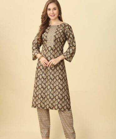 Comfort Cotton Kurta and Bottom Set in Mehendi Green By Premroop
