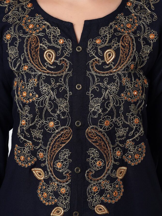 Women Navy Blue Yoke Design Straight Kurta