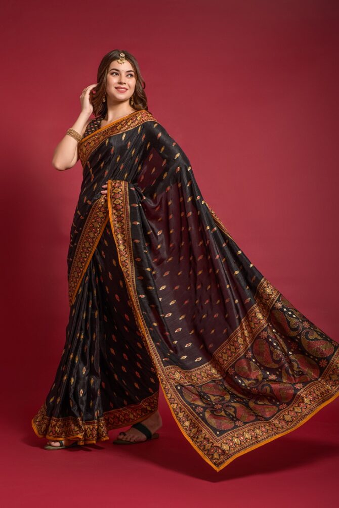Kalindari Smooth  Silk Traditional  Saree (Black)