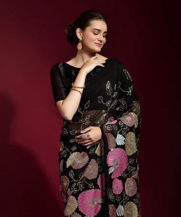 Gulabo premium georgette saree (Black)