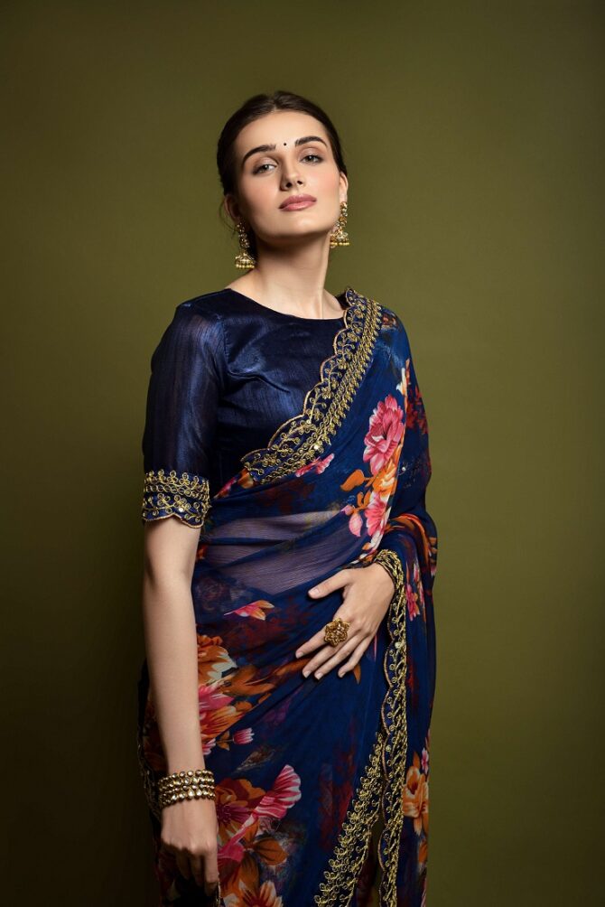 Velley Georgette Flower Print Saree (Nevy Blue)