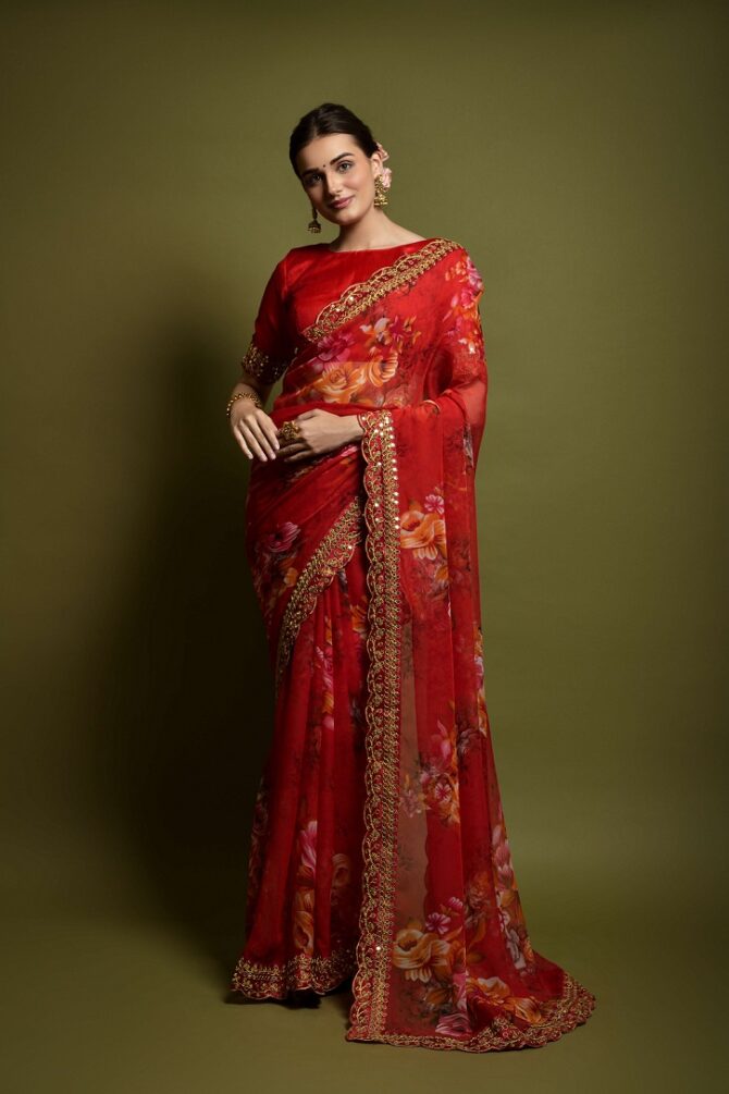 Velley Georgette Flower Print Saree (Red)