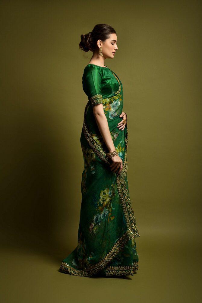 Velley Georgette Flower Print Saree (Green)
