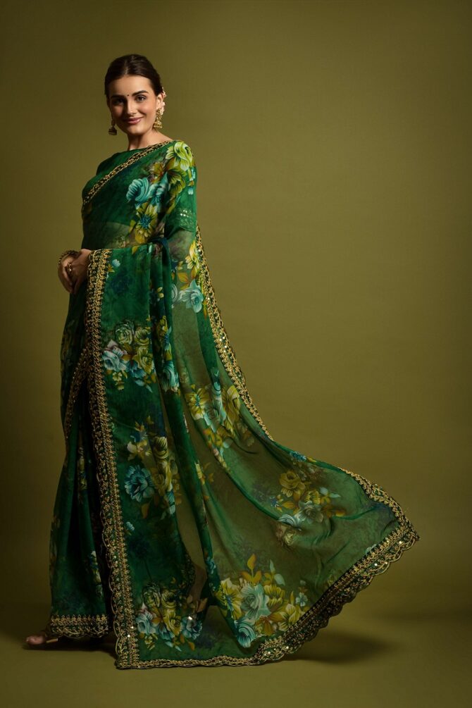 Velley Georgette Flower Print Saree (Green)