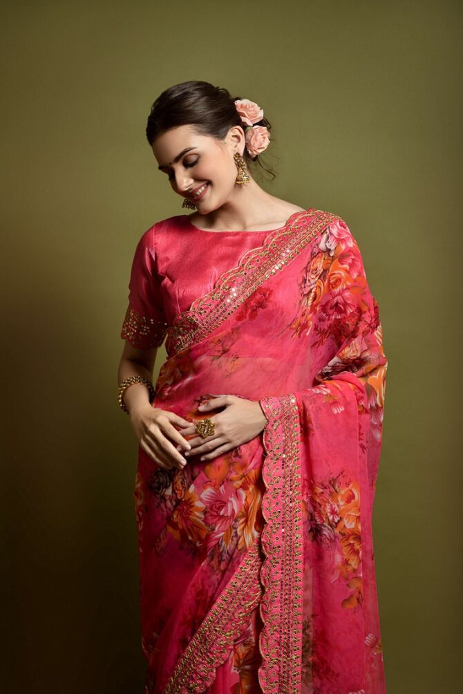 Velley Georgette Flower Print Saree (Pink)